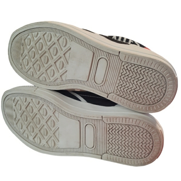 Beatles Sneakers - Picture 4 of 6